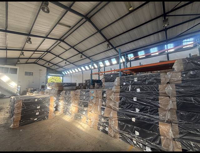 1,163M² WAREHOUSE TO LET IN PAROW INDUSTRIAL